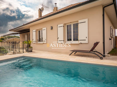 Maison traditionnelle - 175 m² - 8 pièces