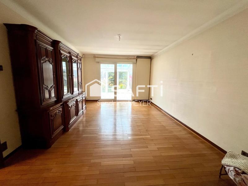 Maison - 226 m² - 7 pièces