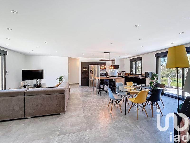 Maison - 147 m² - 5 pièces