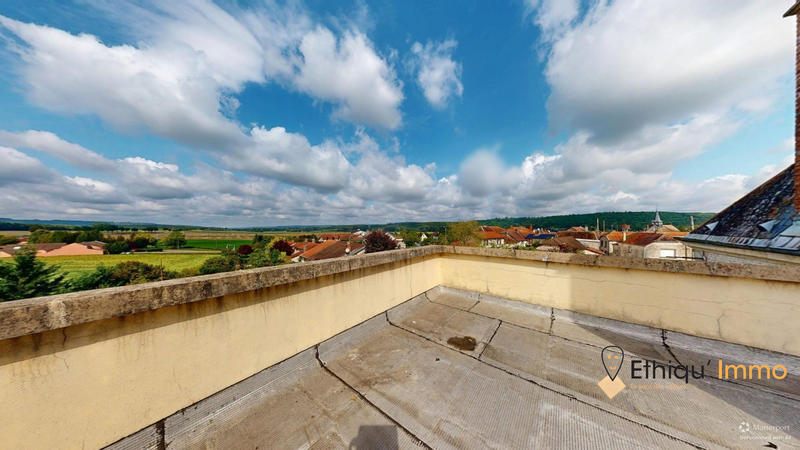 Maison - 424 m² - 10 pièces