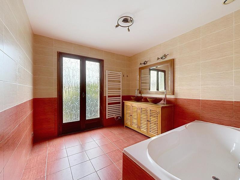 Maison - 160 m² - 6 pièces