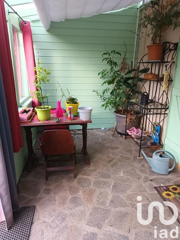 Maison - 240 m² - 10 pièces