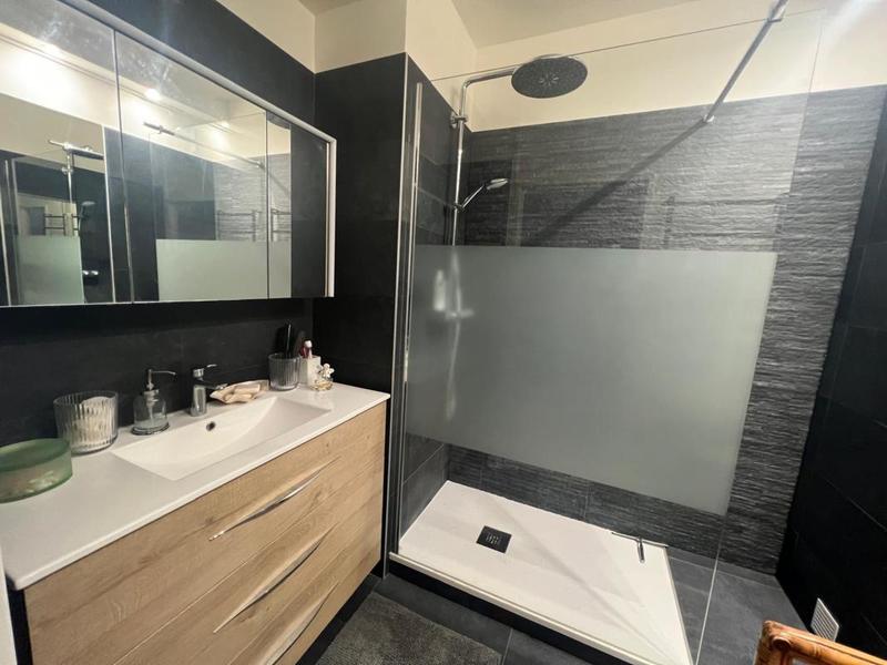 Appartement - 93 m² - 4 pièces