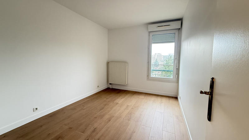 Appartement - 86 m² - 4 pièces
