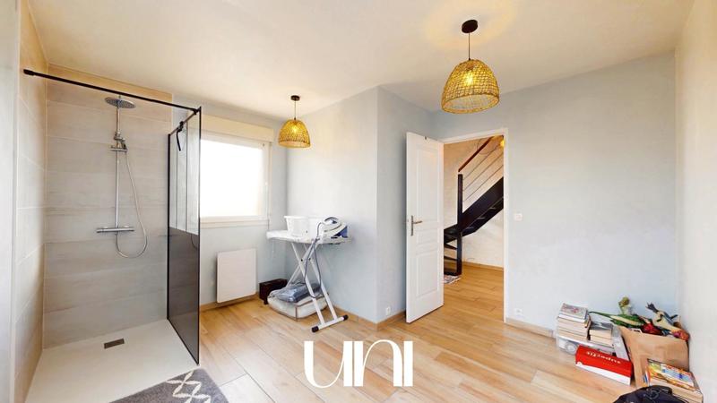 Maison - 150 m² - 7 pièces