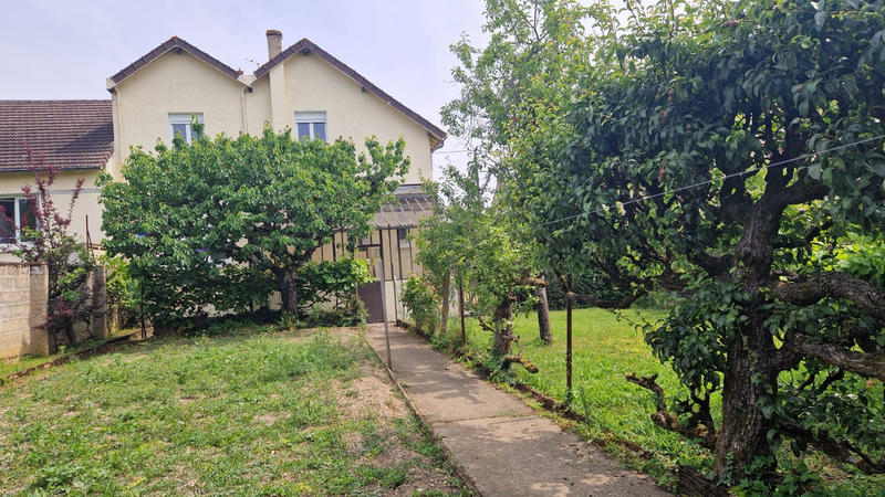 Maison - 93 m² - 5 pièces