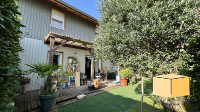 Maison - 95 m² - 4 pièces