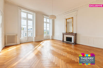 Appartement - 137 m² - 5 pièces