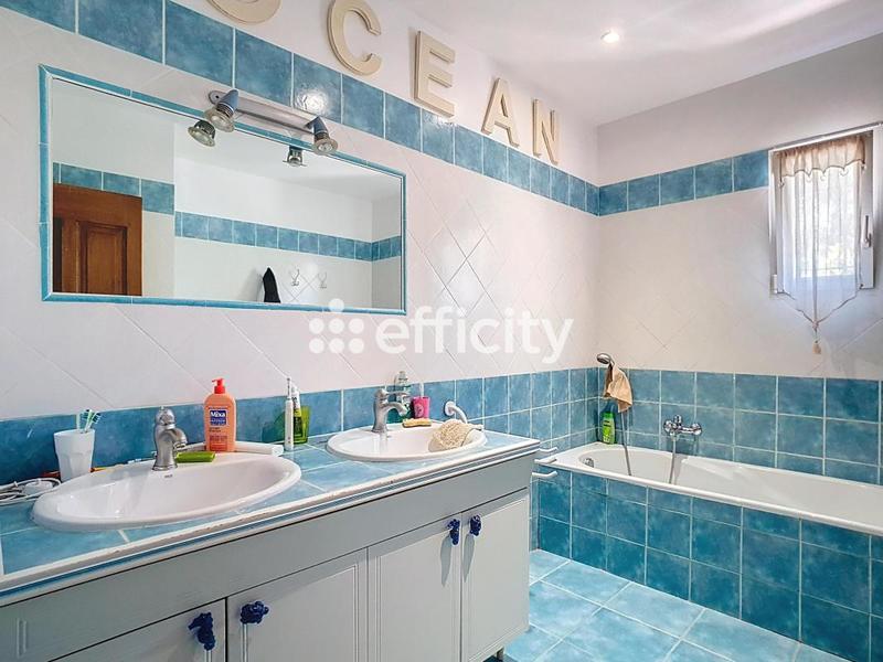 Maison - 134 m² - 5 pièces