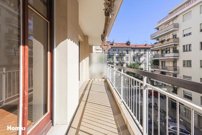 Appartement - 72 m² - 3 pièces