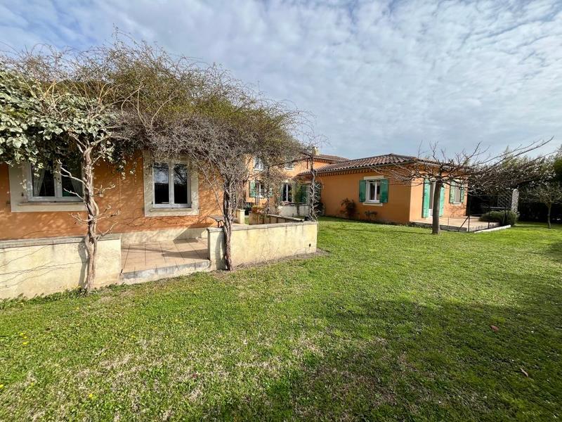 Maison - 180 m² - 5 pièces