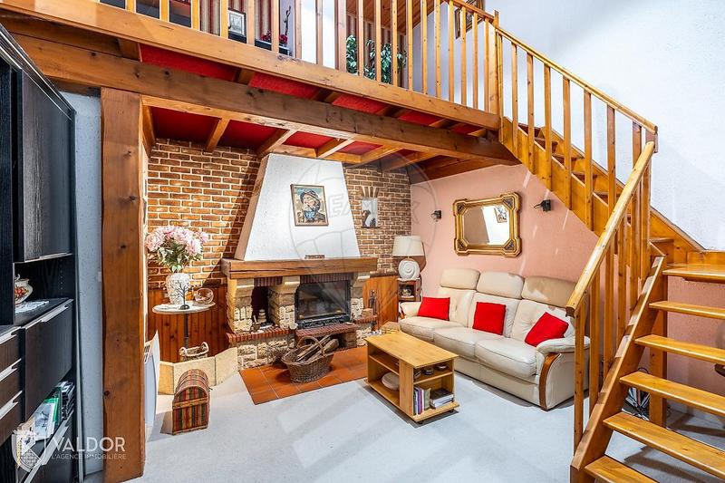 Maison - 150 m² - 5 pièces