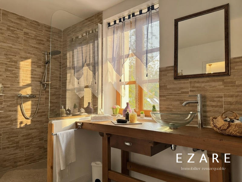 Maison ancienne - 828 m² - 12 pièces