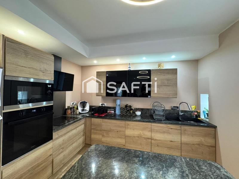 Maison - 170 m² - 6 pièces