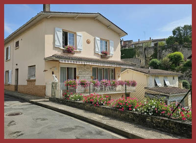 Maison - 313 m² - 13 pièces