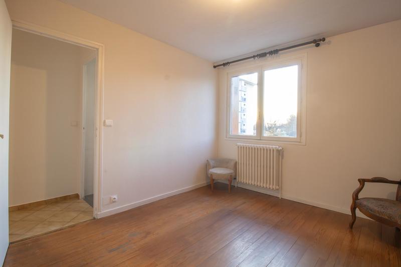 Appartement - 82 m² - 3 pièces