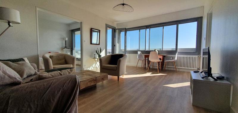 Appartement - 93 m² - 4 pièces