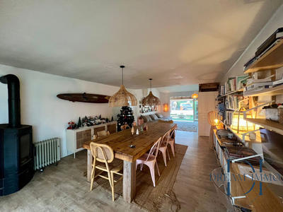 Maison - 152 m² - 7 pièces