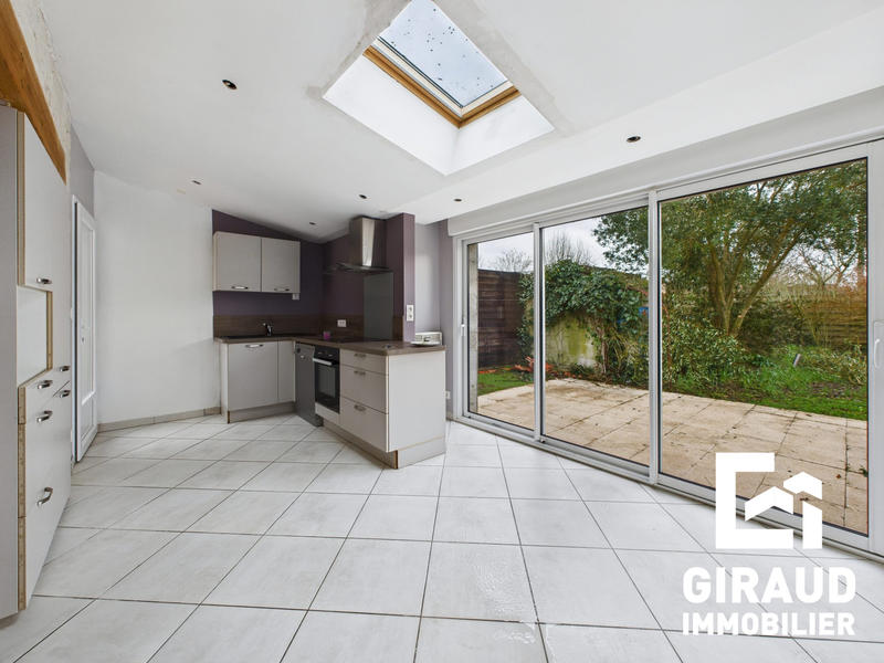 Maison - 85 m² - 4 pièces