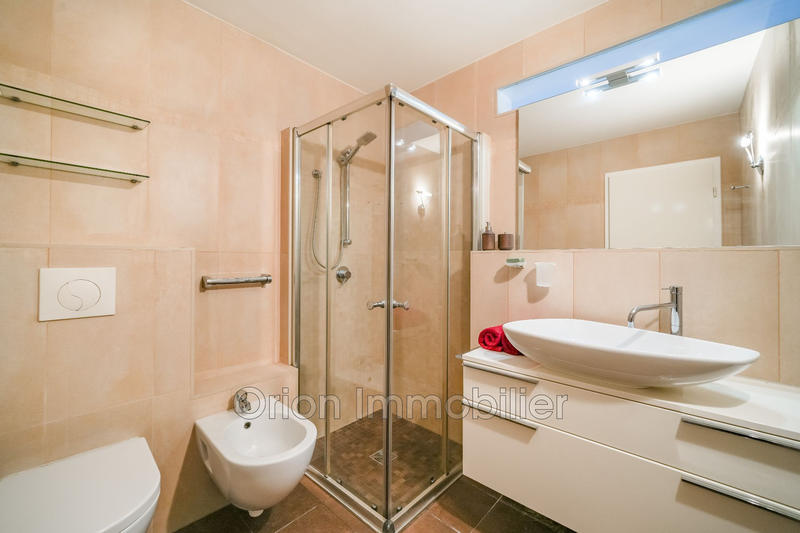 Maison - 249 m² - 7 pièces