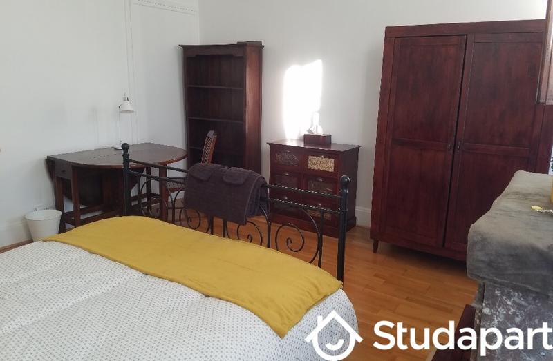 Chambre - 15 m² - 1 pièce