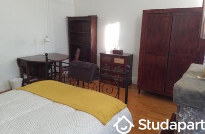 Chambre - 15 m² - 1 pièce