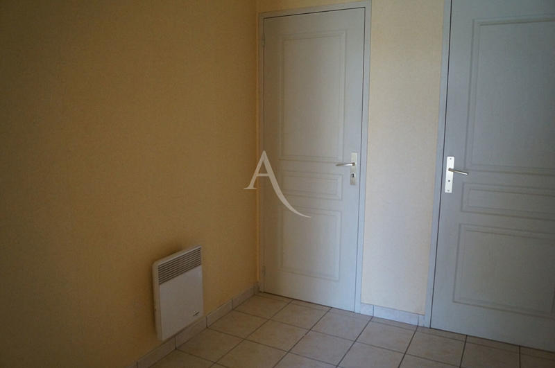 Appartement - 90 m² - 3 pièces