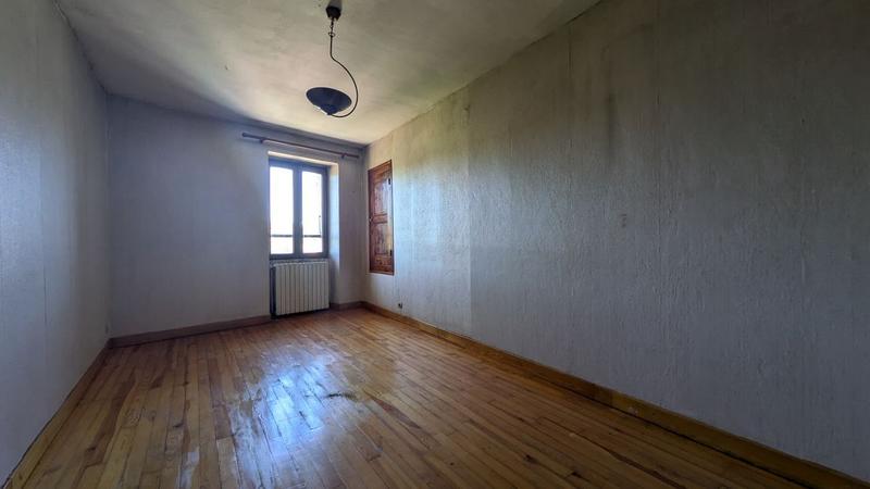 Maison en pierre - 93 m² - 5 pièces