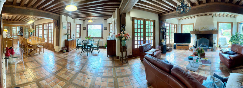 Maison - 268 m² - 8 pièces