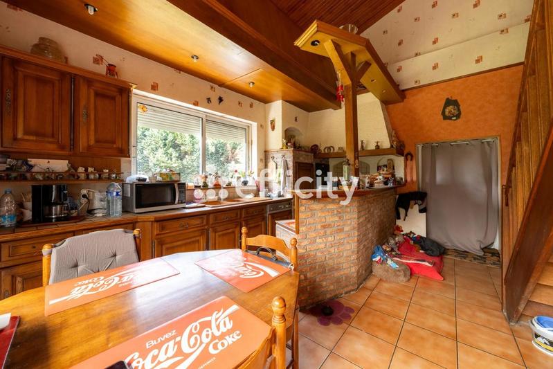 Maison - 177 m² - 12 pièces