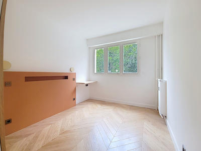 Appartement - 93 m² - 6 pièces