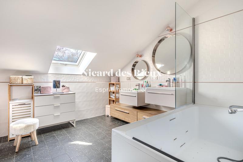 Maison - 150 m² - 6 pièces