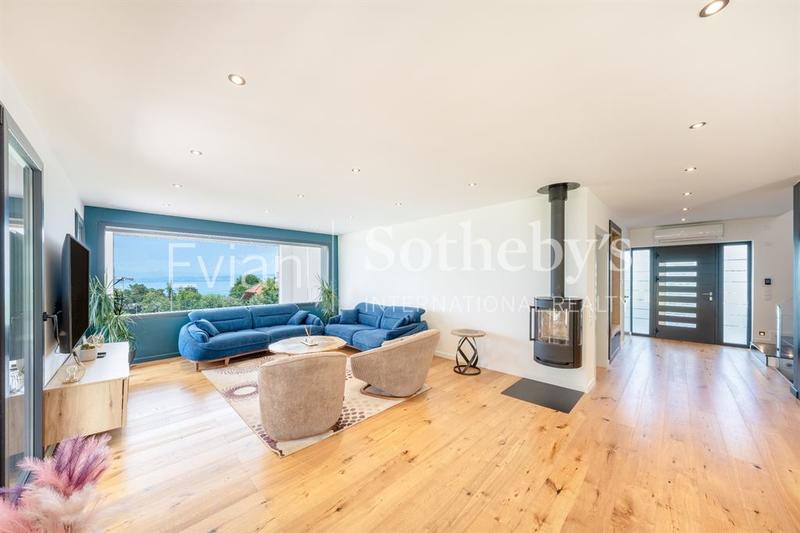 Maison - 276 m² - 7 pièces