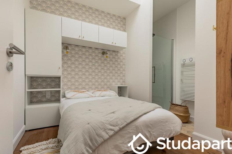 Chambre - 11 m² - 1 pièce