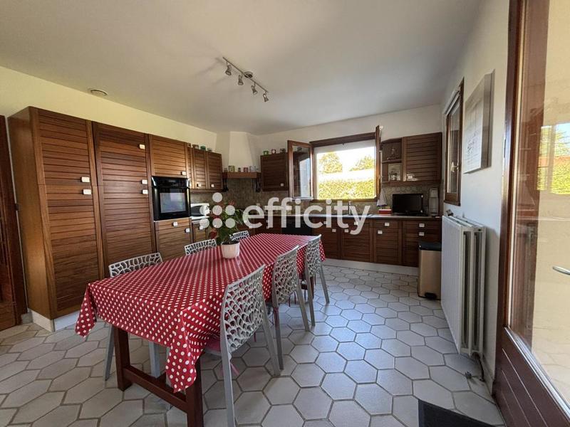 Maison - 183 m² - 6 pièces