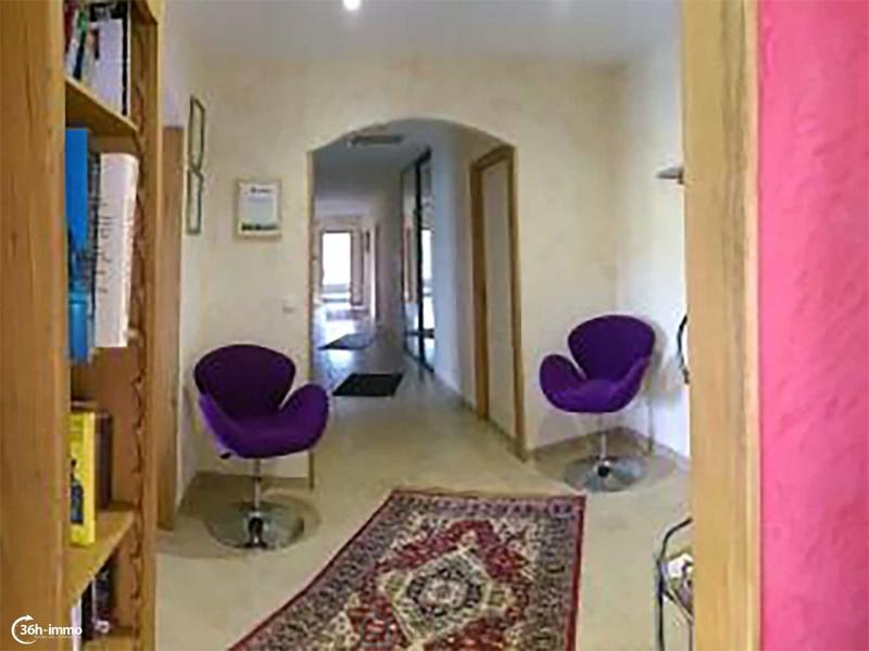 Maison - 313 m² - 11 pièces