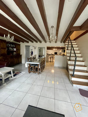 Maison - 111 m² - 4 pièces