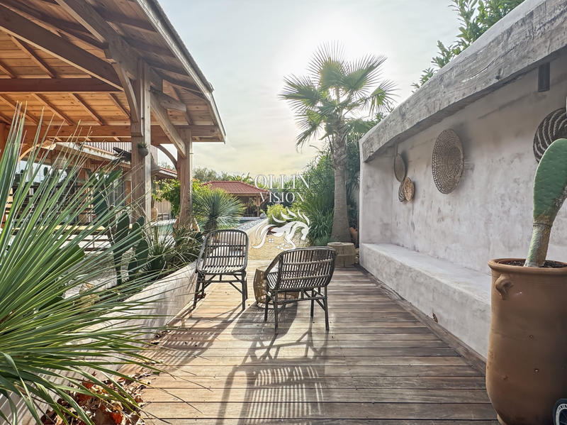 Villa - 250 m² - 10 pièces