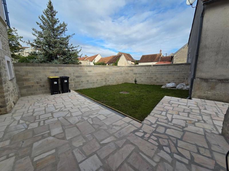 Maison - 102 m² - 4 pièces