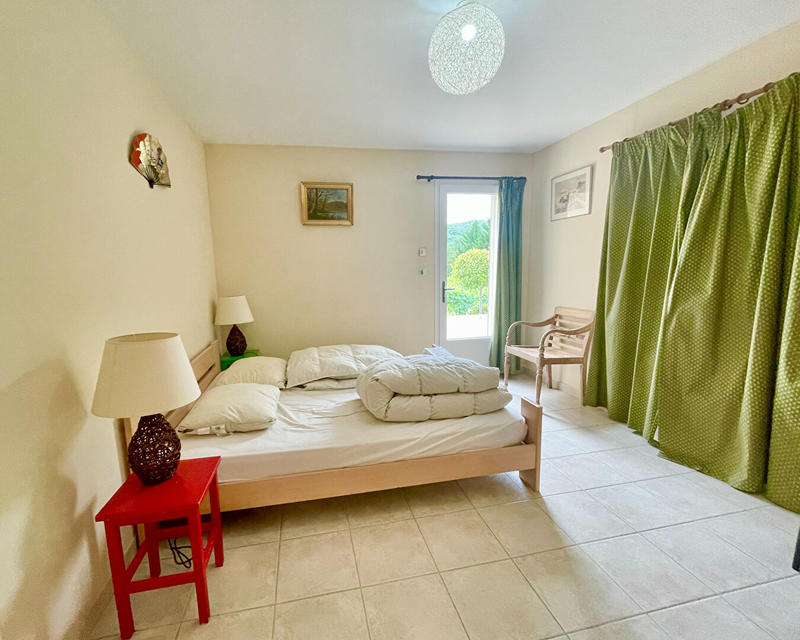 Maison - 137 m² - 5 pièces