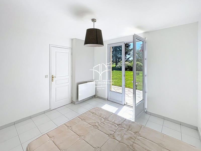 Maison - 95 m² - 5 pièces