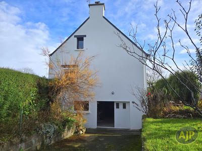 Maison - 80 m² - 5 pièces