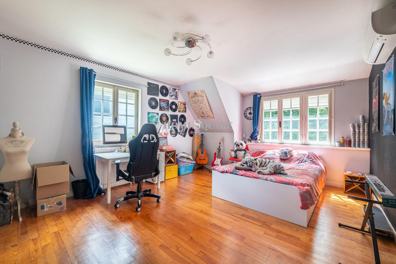 Maison - 164 m² - 6 pièces