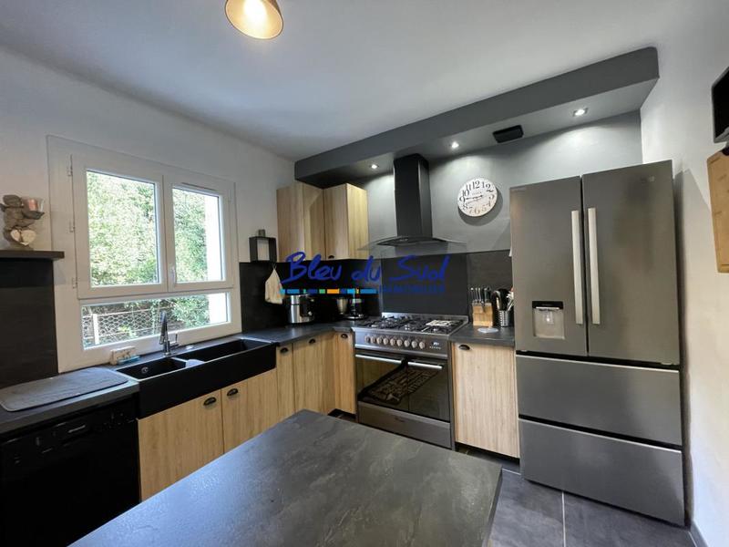 Maison - 140 m² - 5 pièces