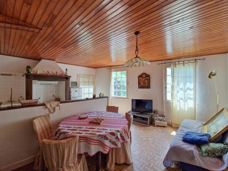 Propriété - 390 m² - 15 pièces