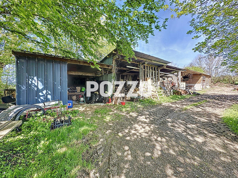 Maison - 330 m² - 16 pièces