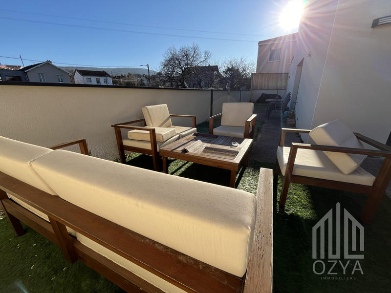 Maison - 105 m² - 4 pièces