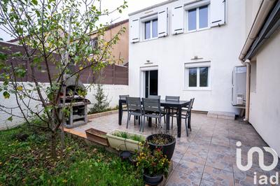 Maison - 92 m² - 6 pièces