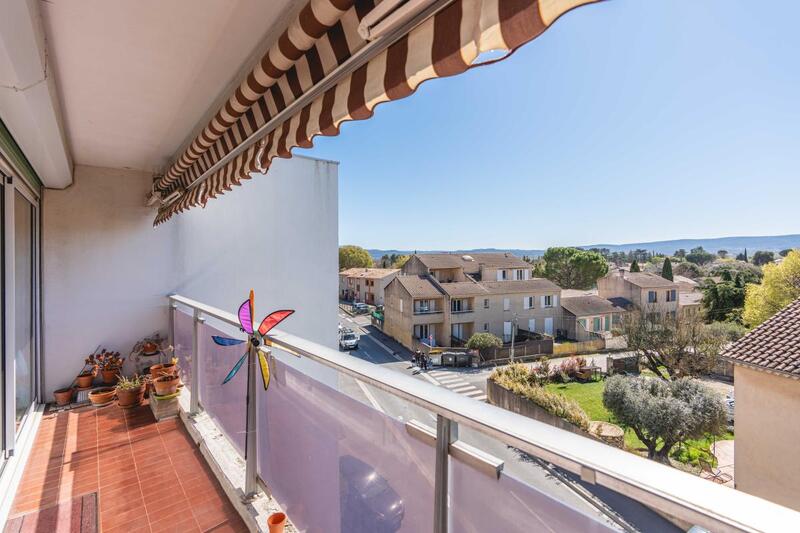 Appartement - 77 m² - 4 pièces