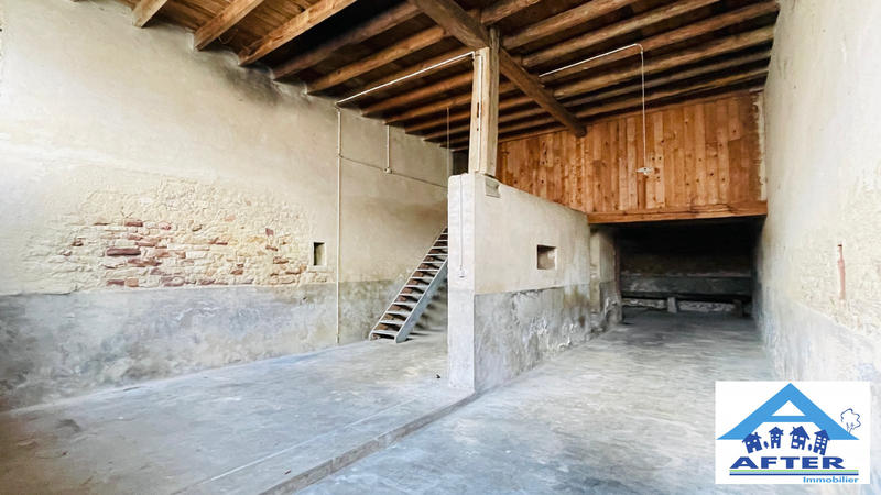 Maison - 300 m² - 7 pièces